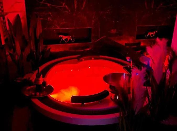 Apartment Z Jacuzzi - Centrum Szczytna Mazury