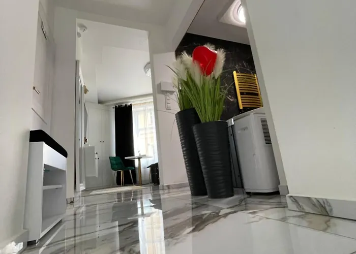 Z Jacuzzi - Centrum Szczytna Mazury Apartment