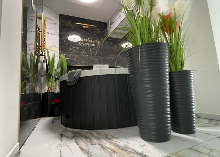 Apartment Z Jacuzzi - Centrum Szczytna Mazury *